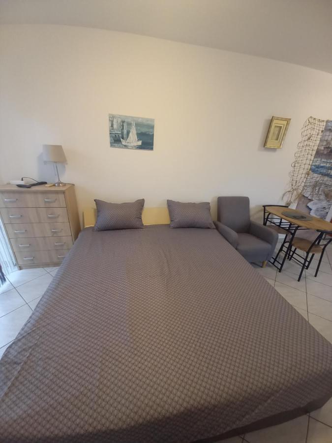 Ap ,nini' Apartment Supetar